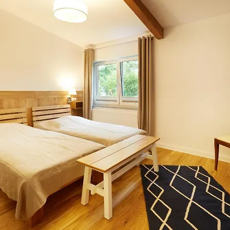 Schwarzkiefer, Haus Am Wald Lutzhorn